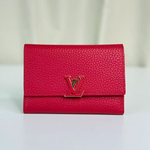 Louis Vuitton Red LV Logo Wallet Full Set with Authentic Orange Box & Cloth - Picture 2 of 9